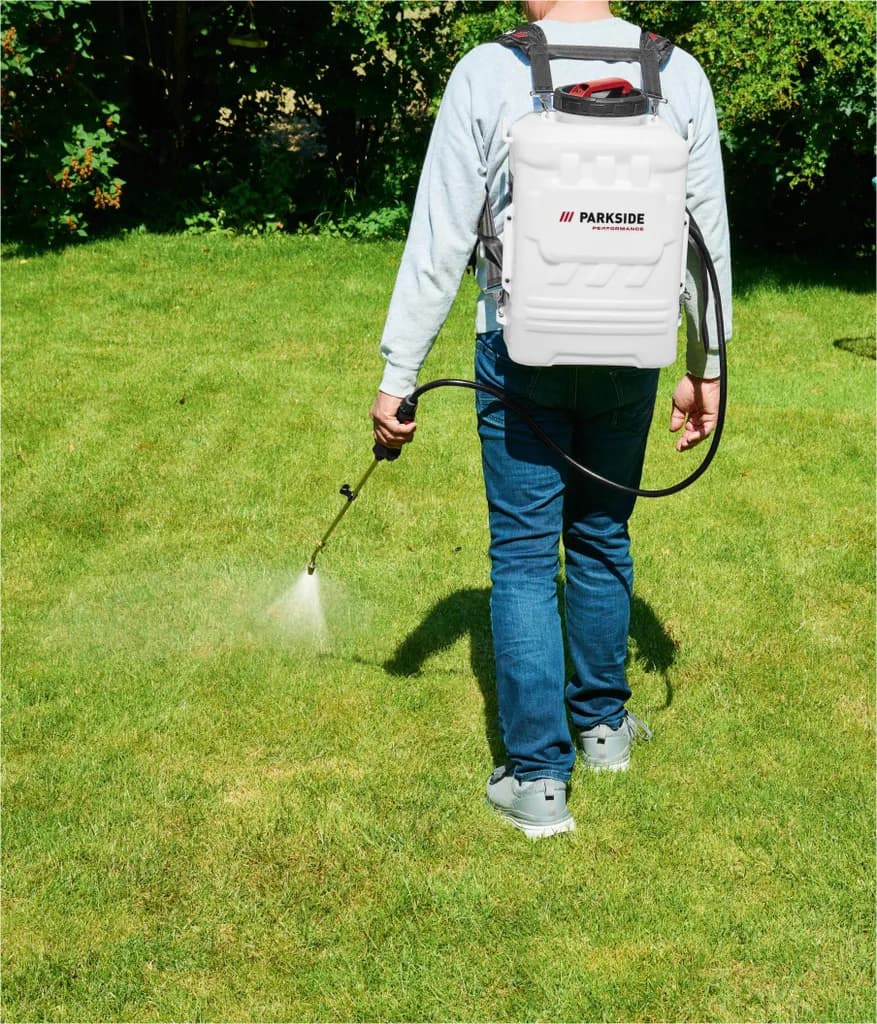 Parkside Performance Akku-Drucksprühgerät für Gartenpflege 3