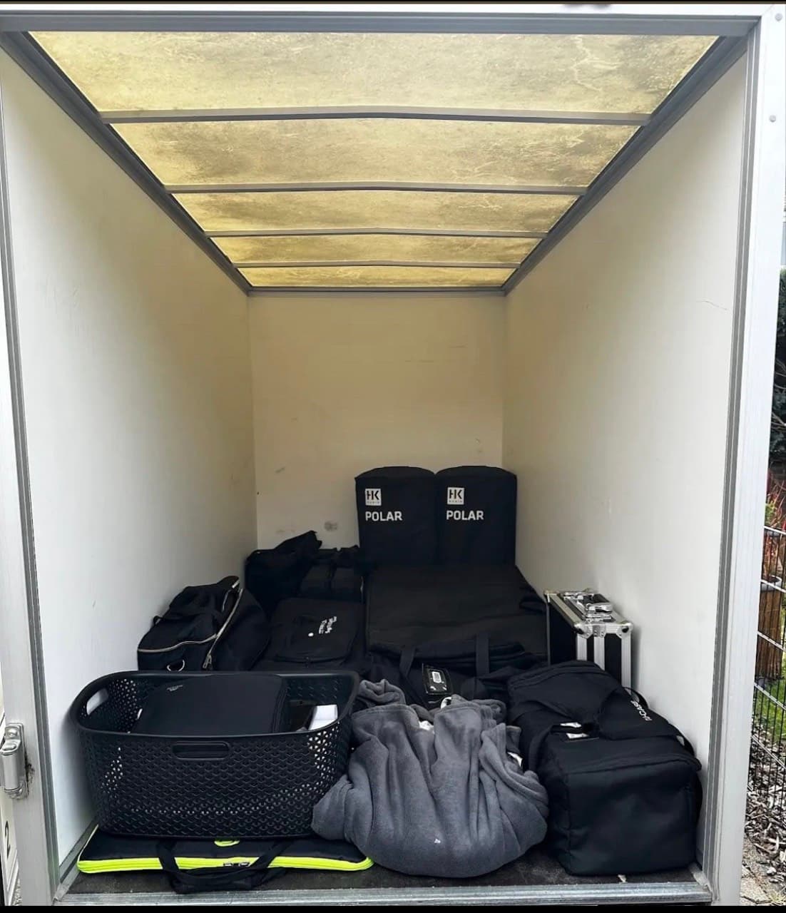 PKW Kofferanhänger 1300kg zGG 2